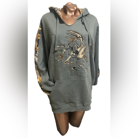 Legendary Whitetails Hoodie - Picture 4 of 12